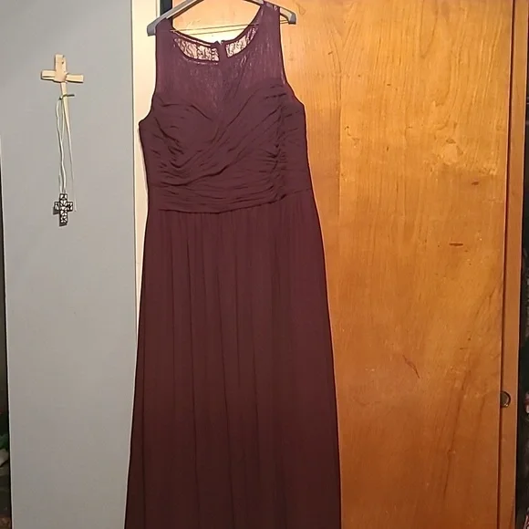 Camille La Vie | Dresses | Womens Size 8w Burgandy Bridesmaidformal Dress |  Poshmark